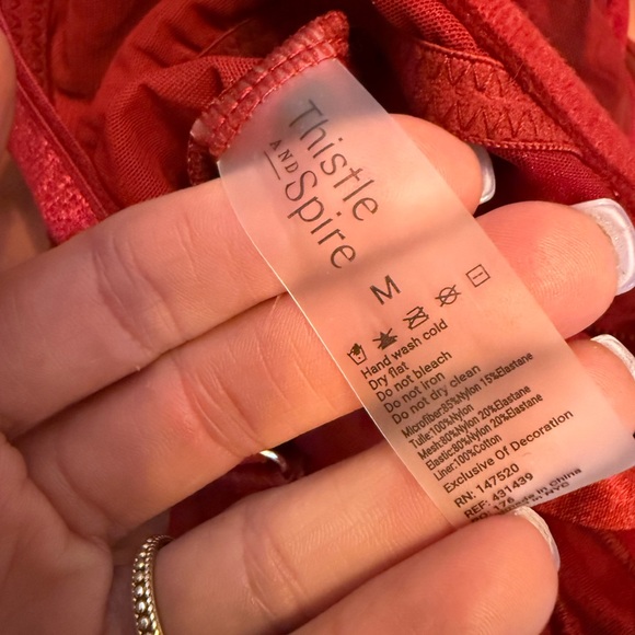 Thistle and Spire Red Cutout bodysuit sz Medium nwot - Picture 6 of 8